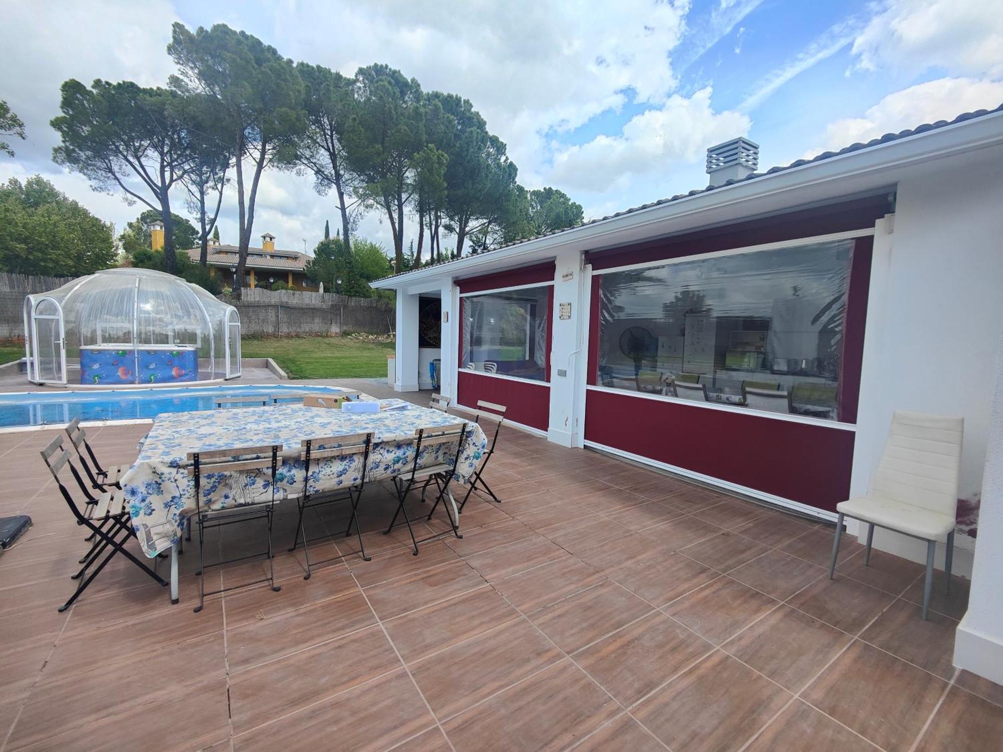 Chalet Con Piscina Y Jacuzzi En Madrid Alquila Habitaciones Algete المظهر الخارجي الصورة